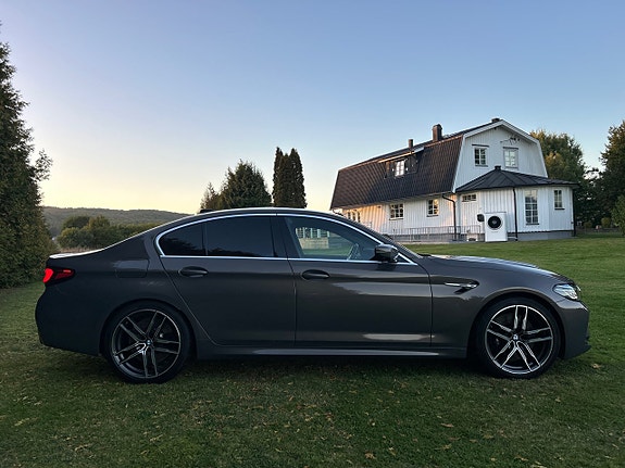 BMW M5 6 of 11
