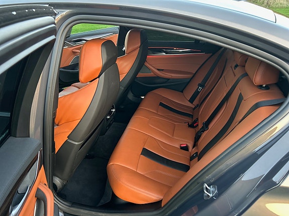 BMW M5 11 of 11