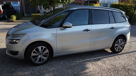 Citroen Grand C4 Picasso 2 of 10