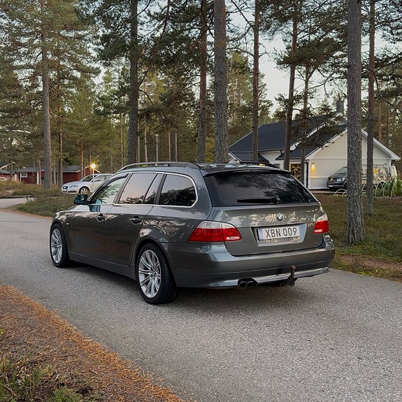 BMW 523i 6 of 13