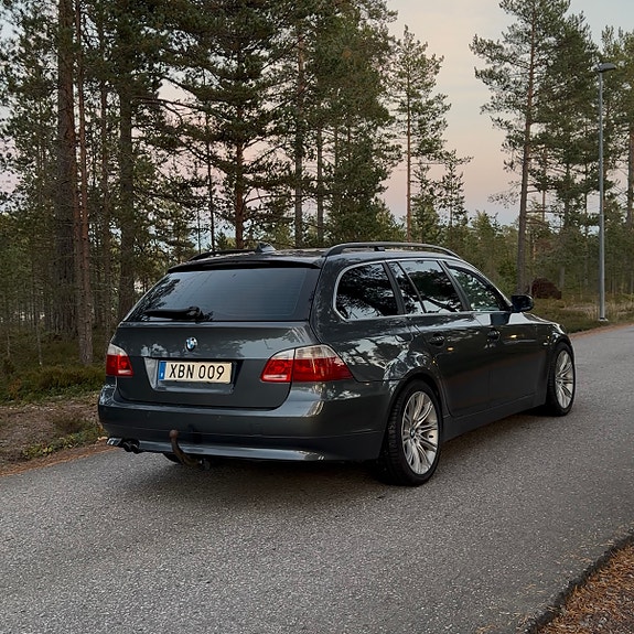 BMW 523i 5 of 13
