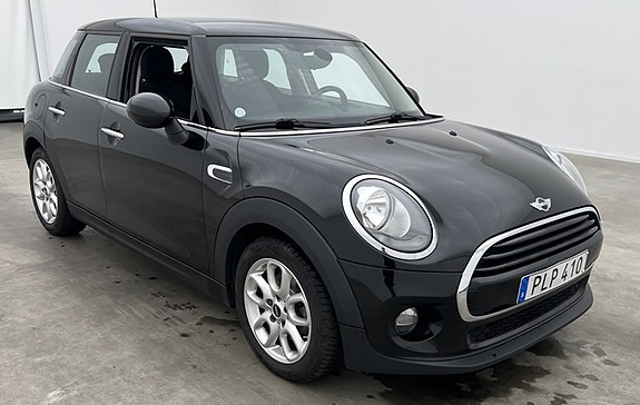 MINI Cooper 3 of 7