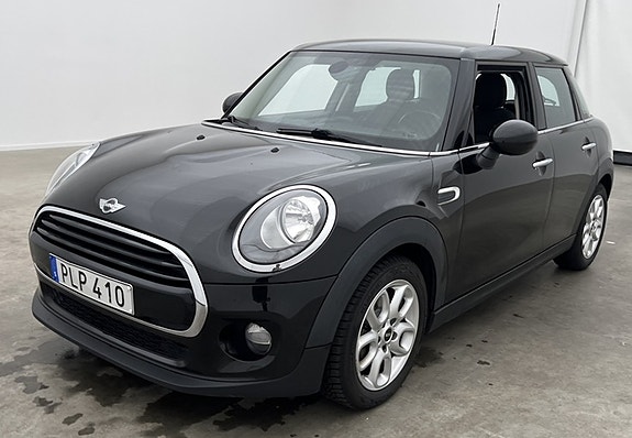 MINI Cooper 2 of 7