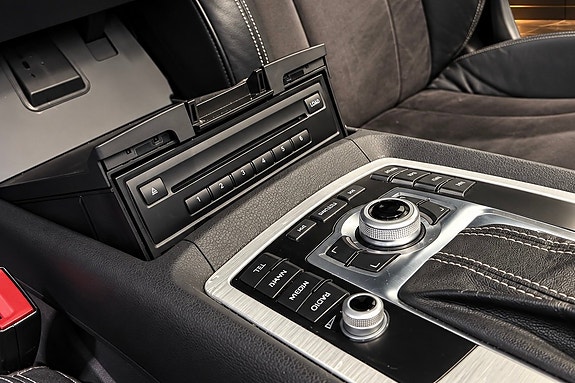Audi Q7 10 of 12