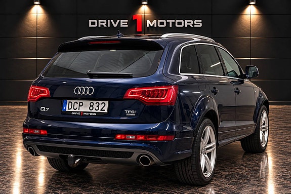 Audi Q7 4 of 12