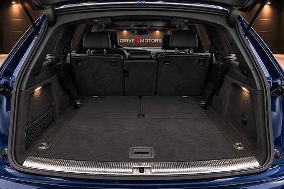 Audi Q7 12 of 12