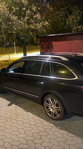 Skoda Superb 2 of 6