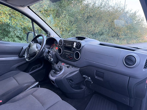 Peugeot Partner 7 of 8
