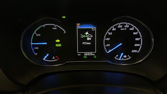 Toyota Yaris 23 of 30