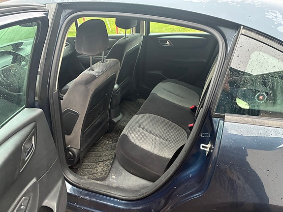 Citroen C4 5 of 8