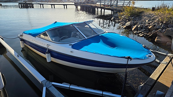Bayliner 185 BR 2006 – Servad MerCruiser 3.0L 130HK – Aldrig bottenmålad! 4 of 10