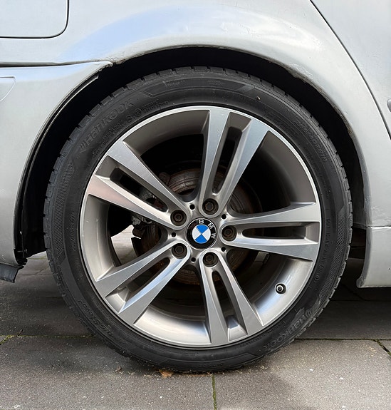 BMW 318i 7 of 10