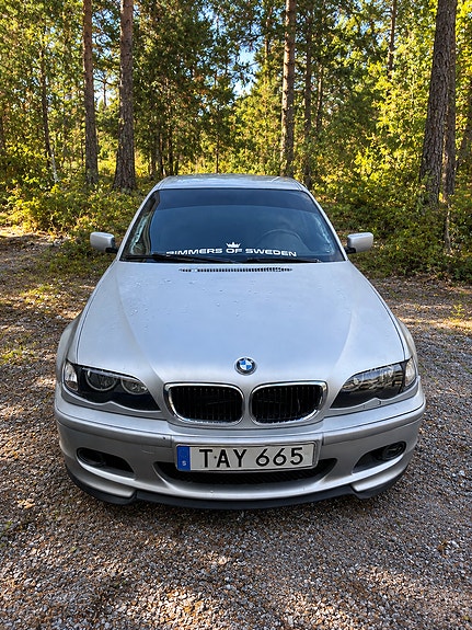 BMW 318i 2 of 10