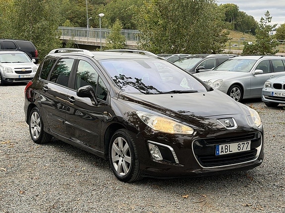 Peugeot 308 SW 2 of 20