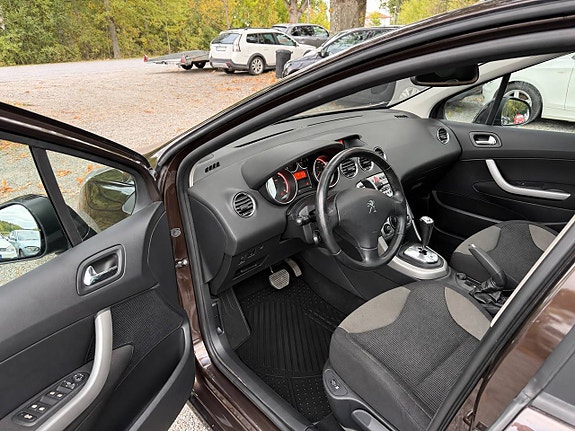 Peugeot 308 SW 11 of 20