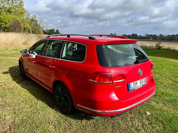 Volkswagen Passat 3 of 11