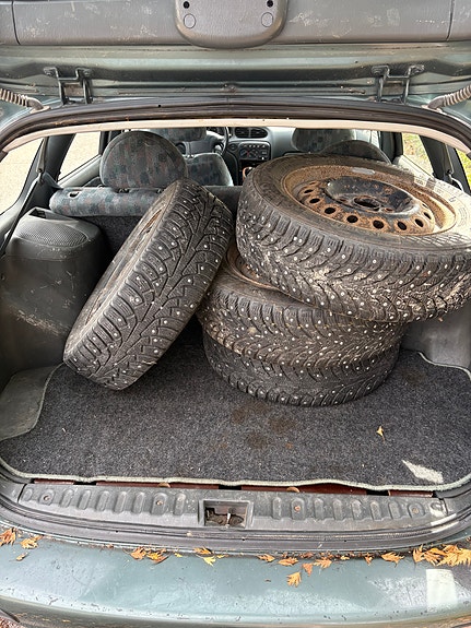 Hyundai Elantra 8 of 9