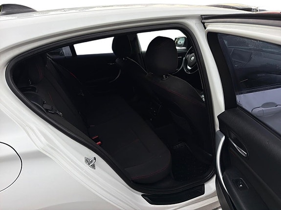 BMW 120d 15 of 21