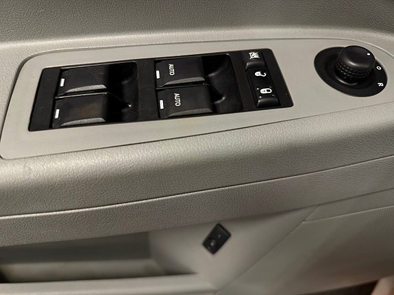 Chrysler 300C 23 of 30