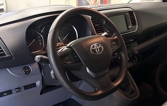 Toyota Proace 8 of 17