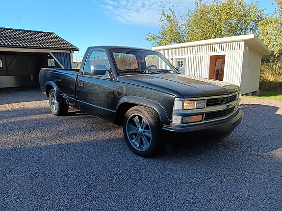 Chevrolet C2500 4 of 9