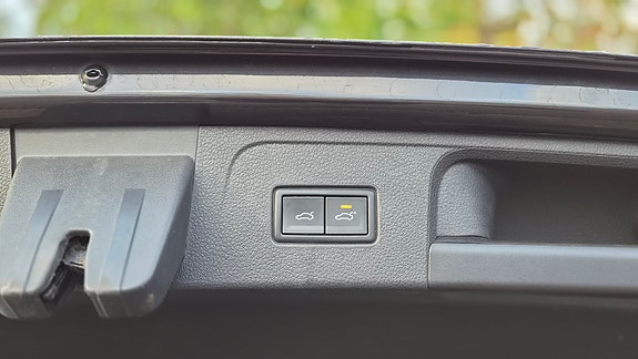 Volkswagen Passat 25 of 25