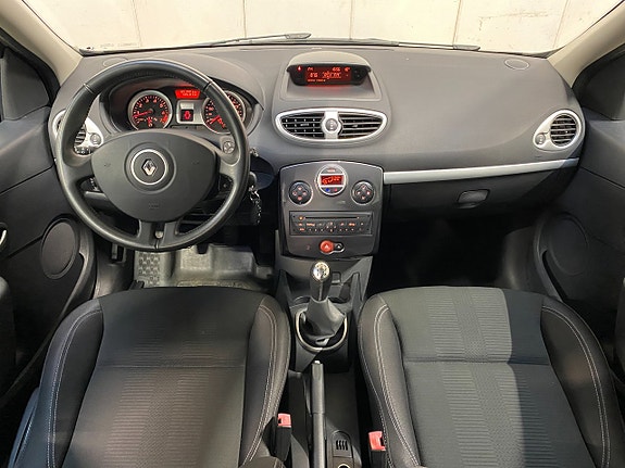 Renault Clio 12 of 14
