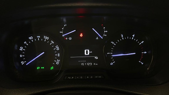 Peugeot Expert 13 of 19