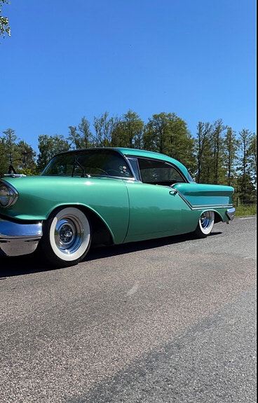Oldsmobile 88 10 of 13