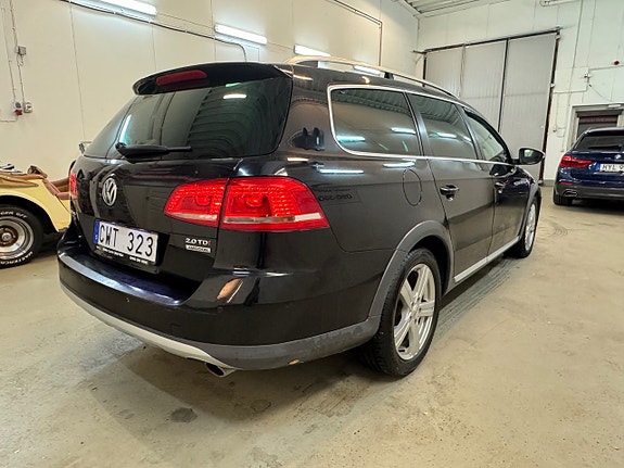 Volkswagen Passat Alltrack 8 of 29
