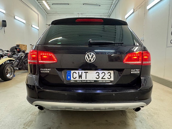 Volkswagen Passat Alltrack 9 of 29