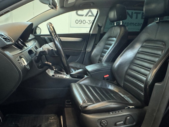 Volkswagen Passat Alltrack 12 of 29