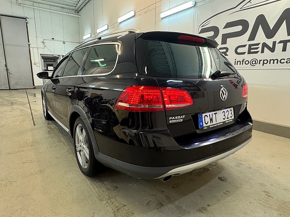 Volkswagen Passat Alltrack 6 of 29