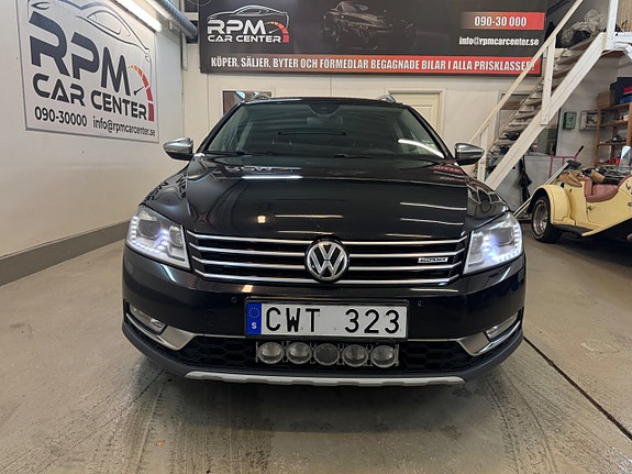 Volkswagen Passat Alltrack 4 of 29