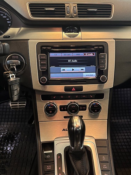 Volkswagen Passat Alltrack 24 of 29