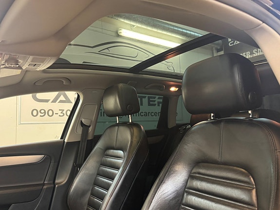 Volkswagen Passat Alltrack 13 of 29