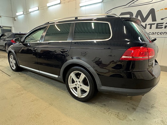 Volkswagen Passat Alltrack 5 of 29