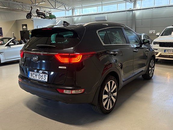 Kia Sportage 22 of 22