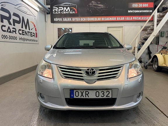Toyota Avensis 4 of 24