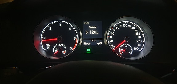 Volkswagen Golf VII 3 of 6