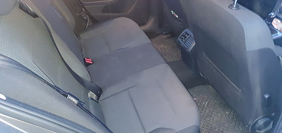 Volkswagen Golf VII 4 of 6