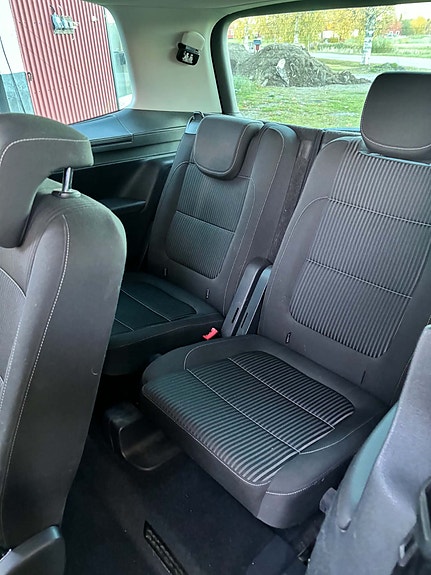 Seat Alhambra 7 of 11