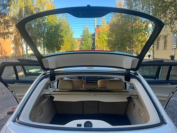 BMW 520d 26 of 30