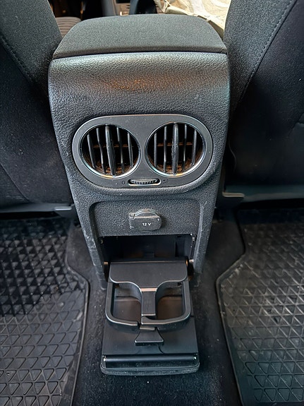 Volkswagen Tiguan 14 of 19