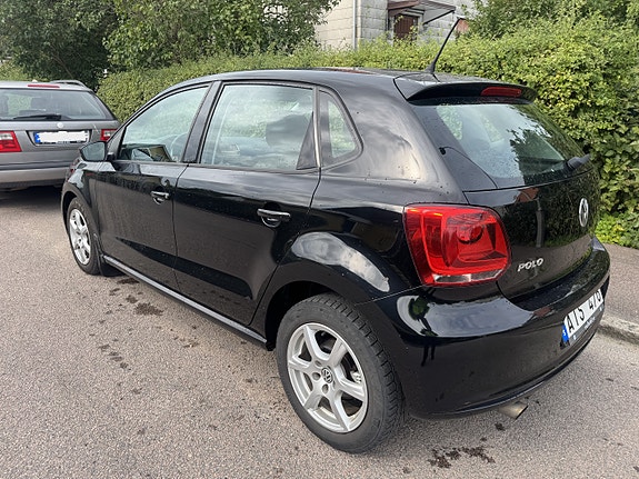 Volkswagen Polo 2 of 3