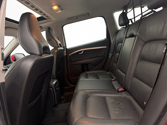 Volvo V70 14 of 28