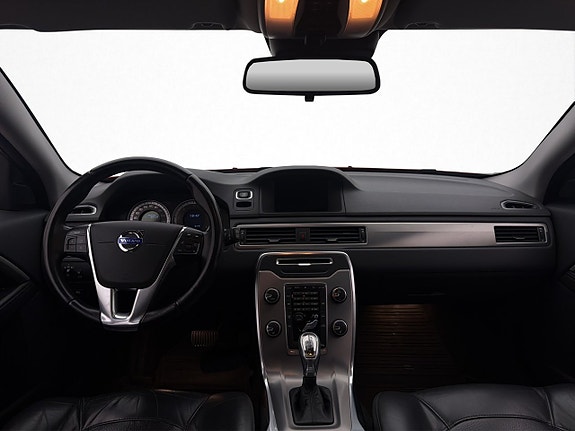 Volvo V70 15 of 28