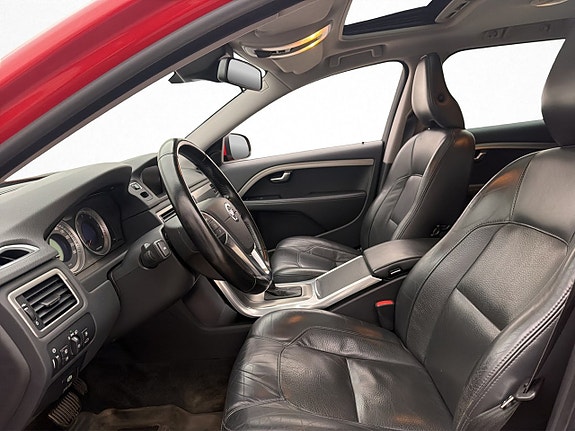 Volvo V70 9 of 28