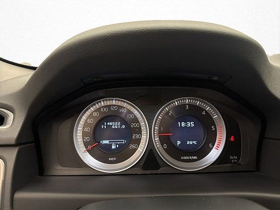 Volvo V70 16 of 28