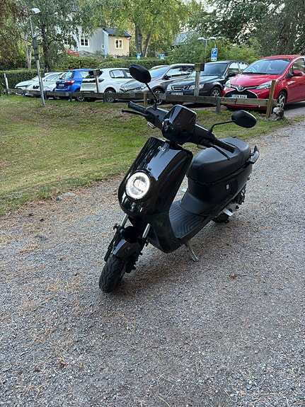 NIU MQI+ Sport Extended Range 3 of 7